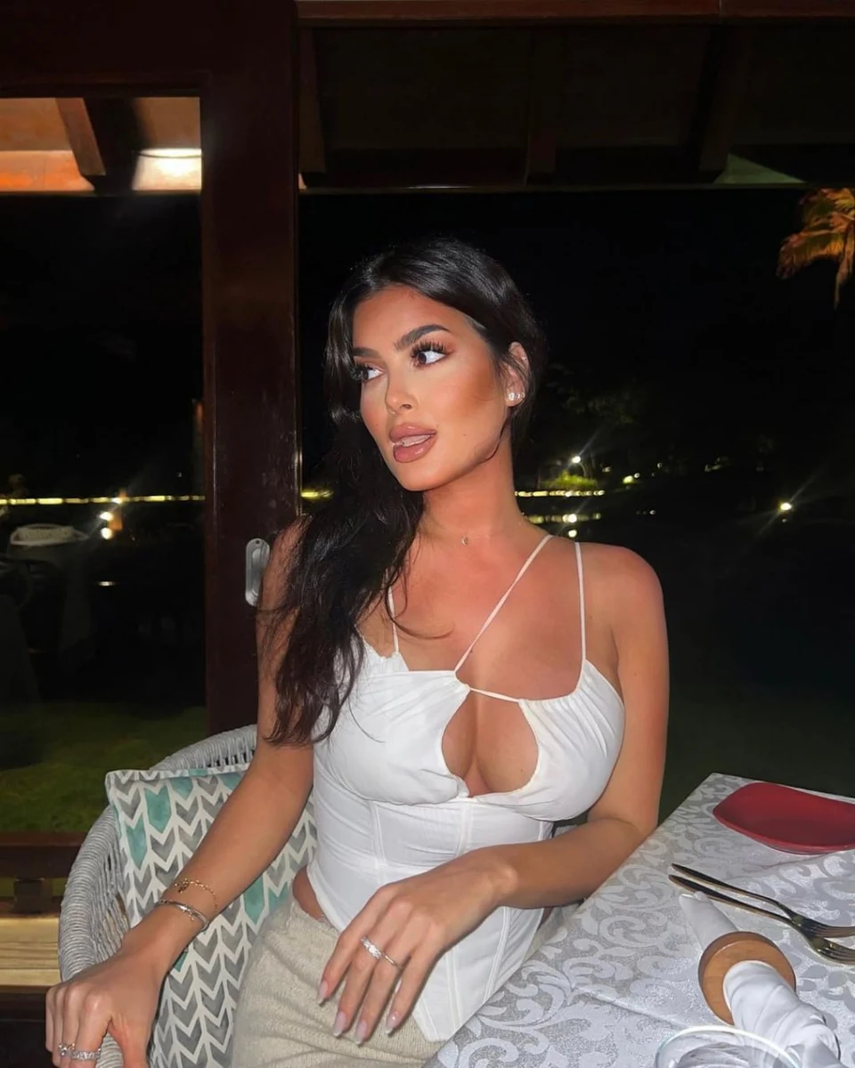 Мирабелла эскорт в городе Минск