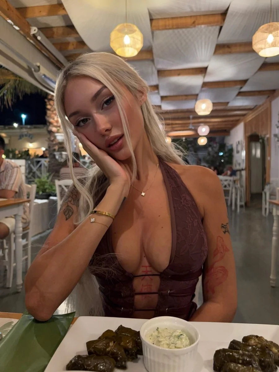 София эскорт в городе Минск